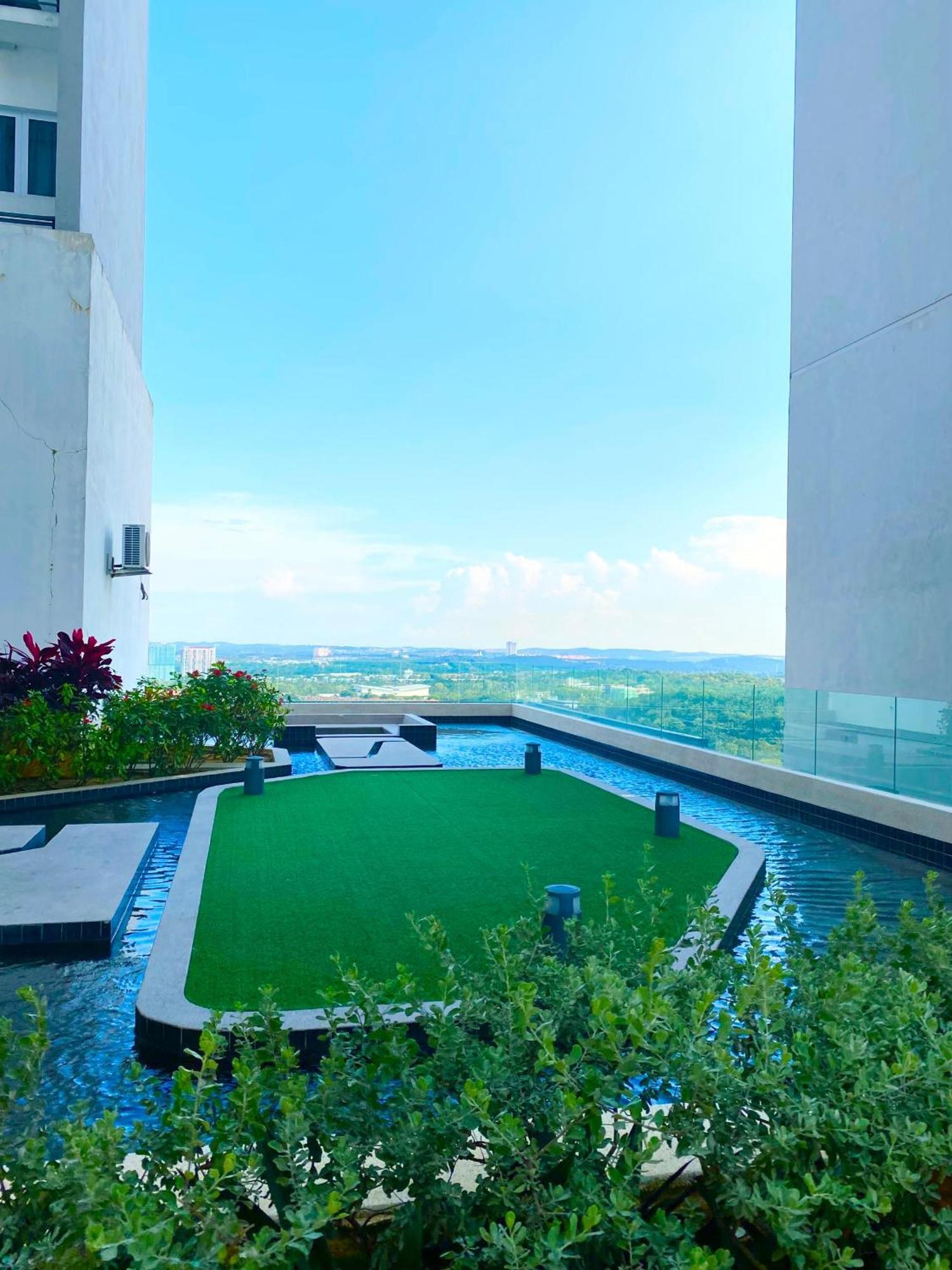 2 Bedrooms Suites At Mesahill Nilai With Mall By D'Kay Homes, Near Usim Klia ภายนอก รูปภาพ